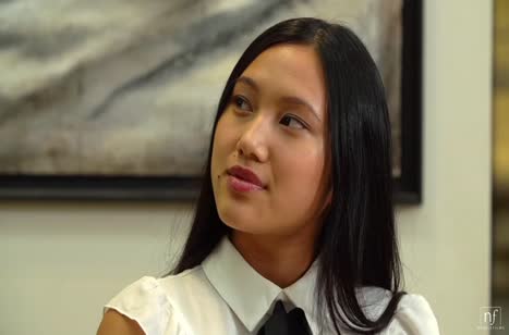 May Thai с радостью раздвинула щель перед мужиком