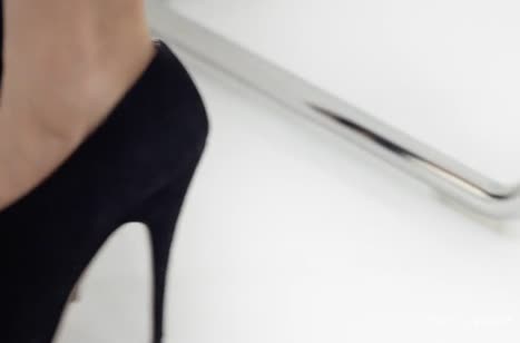 Jayla De Angelis красиво ласкается с парнем и укладывается в постель