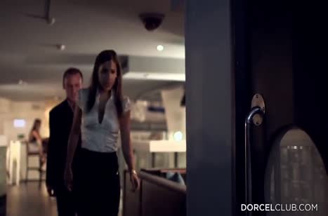 Сатин Блум дала спутнику после романтического ужина