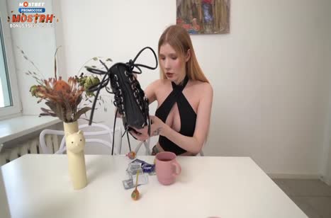 Перед сиськами этой русской фитоняшки невозможно устоять