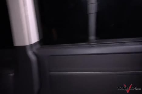 Блондиночка с улицы быстро согласилась на перепихон в машине