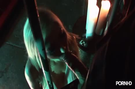 Две лесбочки красиво поигрались с писечками