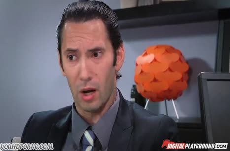 Беловолосая Анника Элбрайт умеет соблазнять