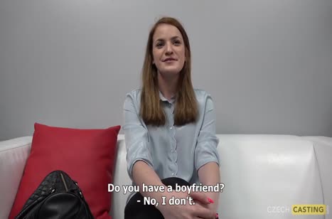 Скромная жопастая девка попробовала себя на кастинге