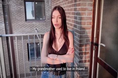 Познакомился с красивой соседкой и решил ее чпокнуть